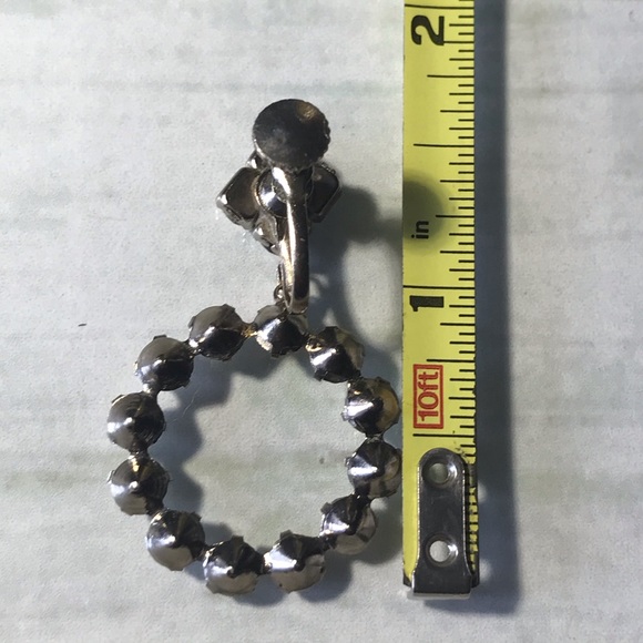 Circle drop statement earrings - Picture 4 of 5